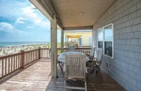 Panoramic Ocean Views and Cozy Vibes - Charming Vintage Cottage