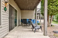 Cozy Lakeside Haven with Rustic Fireplace - Enchanting Retreat St. Germain住宿飯店