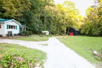 WiFi & Pet Friendly - Alice Rocks near Cave Run Lake & Red River Gorge! Hotels in Frenchburg
