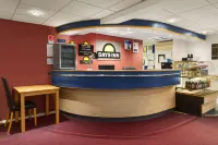 Ramada by Wyndham Bristol West - bars