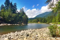Cedarwood Grove Hotels in Baring