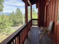 Family Friendly, Gorgeous Views and steps to Tahoe Donner Ski Hill