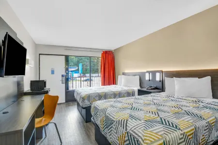 Motel 6 Dalton, GA Отели в г. Таннел Хилл