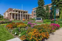 Coopers North in Old Town - Hot Tub & Pool Table! Hotels in Fort Collins