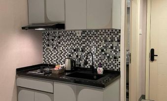 Cosmy Benson Apartment at Pakuwon Mall