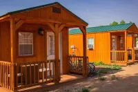 Zion’s Cozy Cabin's Hotels in Cane Beds
