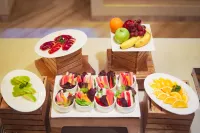 리젠타 스위트 구루그람, 섹터 49 소나 로드 - 조식 운영