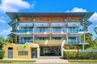 Elsey on Parap - Private Pools