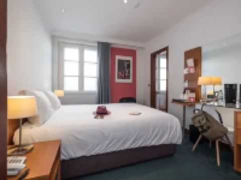 Stay Hotel Évora Centro โรงแรมในแอวูรา