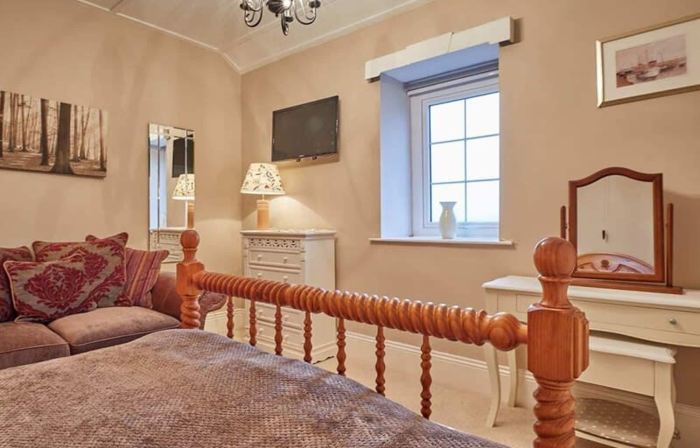 Host & Stay - the View Old Coastguard Cottage