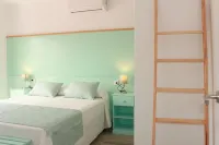 Yucas Homes