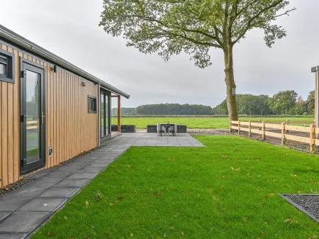 Chalet in Dutch Park with Garden and Terrace Отели в г. Hoogersmilde