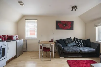 8 Varis Apartments Hotels in 