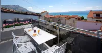 Apartments the Seasons Residence Hotels in Duce
