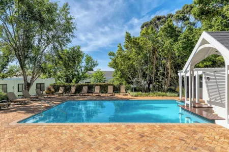 Lord Charles Hotel Отели в г. Сомерсет-Уэст