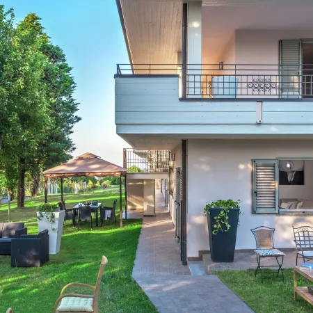 Plush Villa Apartment in Tavullia with Hot Tub