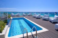 O2 Beach Club & Spa All Inclusive by Ocean Hotels - Pools