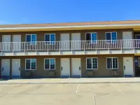 Corcoran Country Inn Hotels in Corcoran