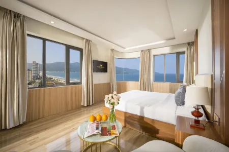 7 Seven Sea Hotel