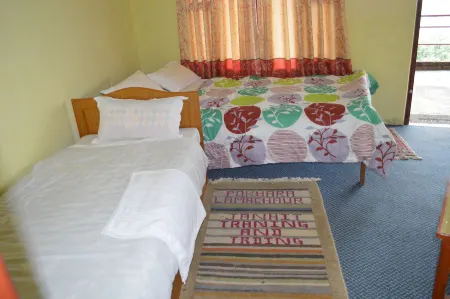 Mystique Highland Resort Отели рядом с достопримечательностью «Dhampus View Tower»