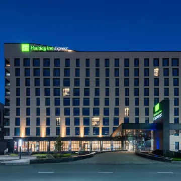 Holiday Inn Express ASTANA - TURAN by IHG Отели рядом с достопримечательностью «Мечеть Абу Наср аль-Фараби»