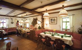 Hotel Und Restaurant Köhlerhütte - Fürstenbrunn