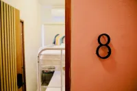 Room 8 Colorful Crash Pad Near Cerra Art