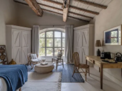 Les Petites Maisons - Hameau des Baux Hotels in Paradou