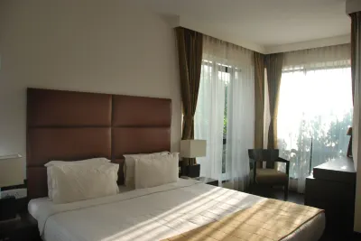 Metropole Hotels in Kolkata