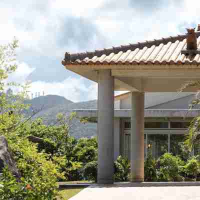 星のテラスもとぶ山里 Hotel Exterior