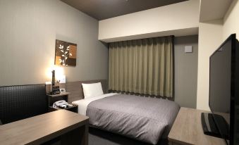 Ueda Ekimae Royal Hotel