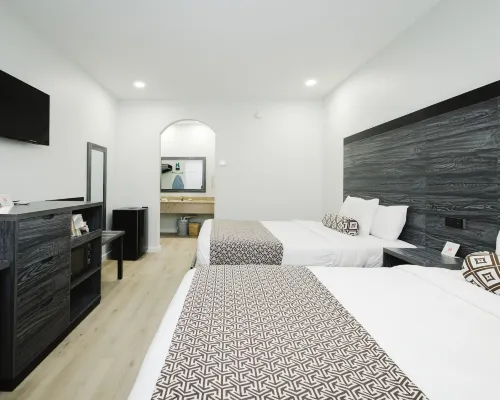 Sapphire Inn & Suites Hotels in Deer Park
