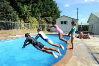 Blenheim Bridges Holiday Park - Pools