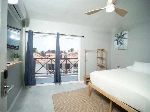 Sandbar Beachfront Hostel & Restaurant Hotels in San Pedro