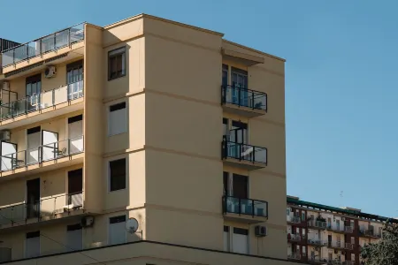 B&B Hotei Отели рядом с достопримечательностью «Chiesa di San Nicolo All'Arena»