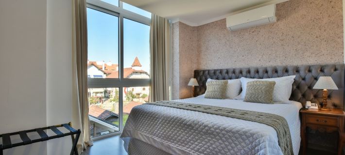 Micheline Hotel Tricot - ao Lado da Rua Coberta Hotels in Gramado