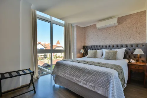 Micheline Hotel Tricot - ao Lado da Rua Coberta - Parvekkeita