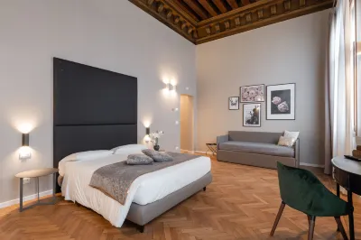 Hotel Palazzo Martinelli Dolfin Hotel in zona Scarico merci Coop Conad Mc'd Oww