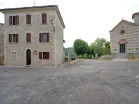 Mansion in Prodo Near Lake Bolsena - 4-Star
