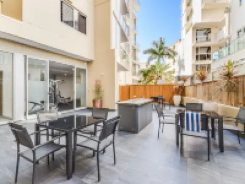 Redvue Luxury Apartments Hotels in Redcliffe