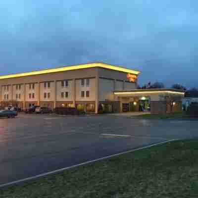 Hampton Inn Uniontown Hotel Exterior