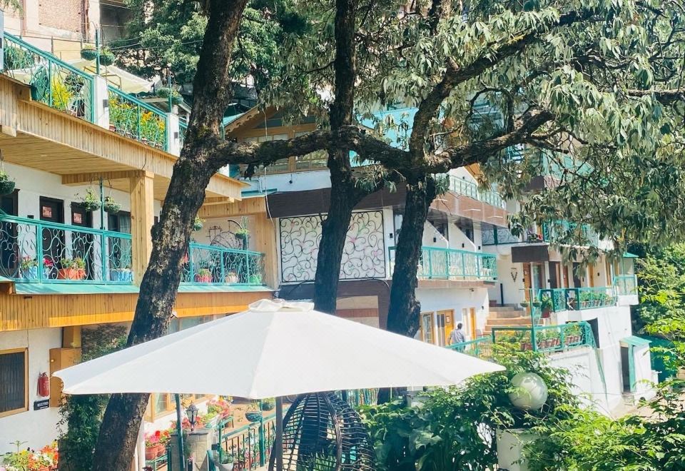 Hotel Mongas Atmosphere