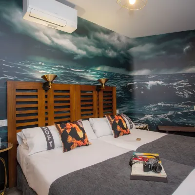 Casual del Cine Valencia Hotels near Extramurs