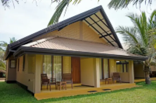 Melheim Beach Kalpitiya