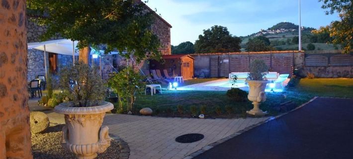 Château des Aiguilles Hotels in Puy-de-Dome