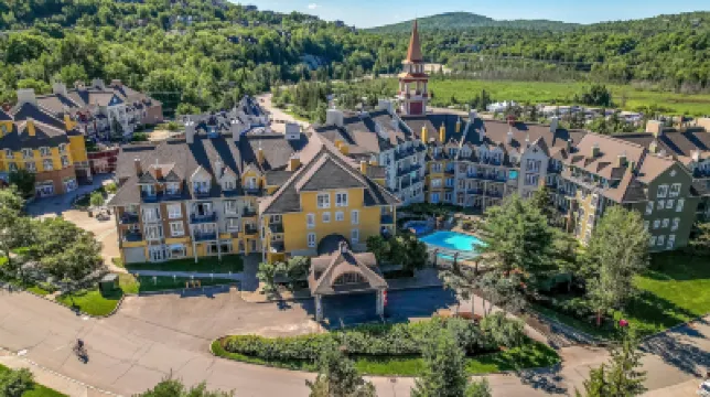 Tour des Voyageurs Hotels near Expo Express