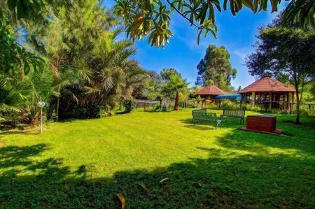 Poa Place Resort Eldoret - Where Nature Meets Comfort Отели в г. Элдорета