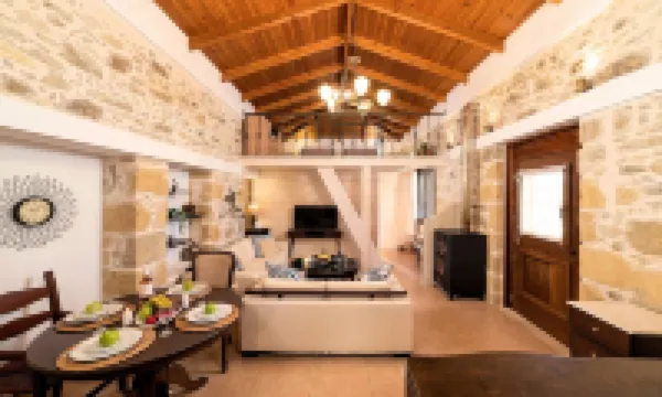 克里特島凱拉別墅飯店 - 附温水泳池