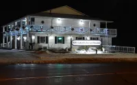 Lakeside Bed & Breakfast Hotels in Iron Mountain