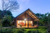 Leopard Walk Lodge